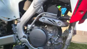 Honda CRF 250R (2017)  (2)