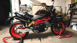 Moto Morini 9 1/2 (2006 - 13)  (3)
