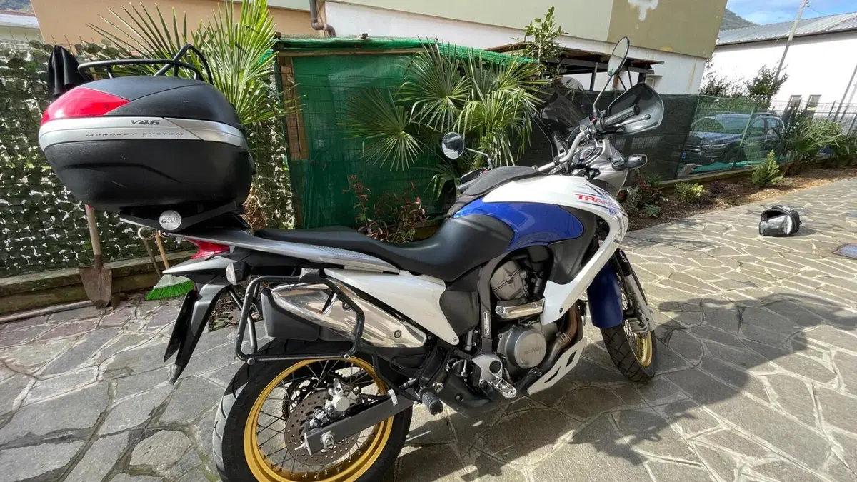 Honda Transalp XL 700 V (2007 - 2013)  (2)