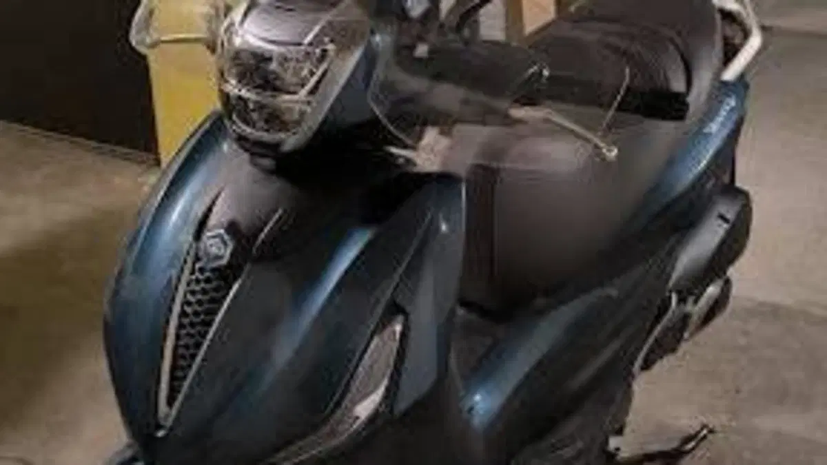 Piaggio Beverly 300 ABS-ASR (2021 - 25)  (3)
