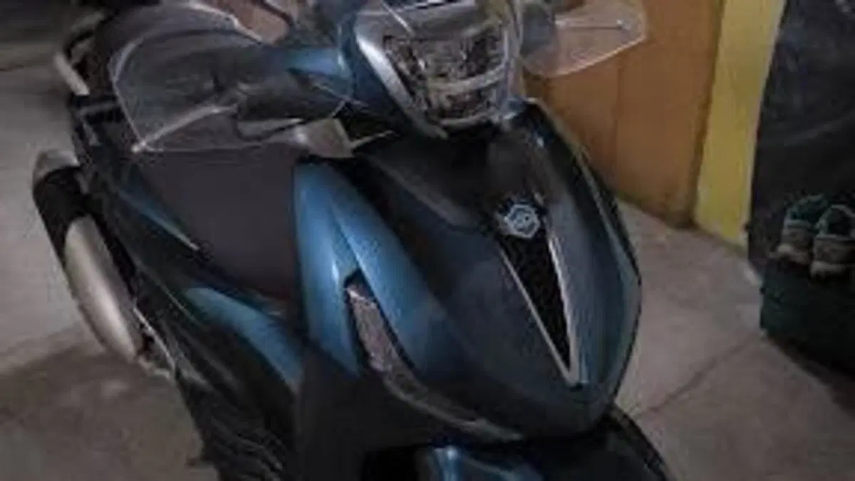 Piaggio Beverly 300 ABS-ASR (2021 - 25)  (4)