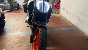 KTM 125 Duke (2021 - 23)  (3)
