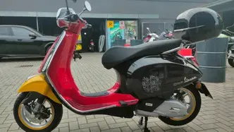 Vespa Primavera 125 Disney Mickey Mouse Edition by Vespa (2023 - 24) usata