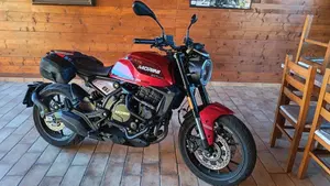 Moto Morini SEIEMMEZZO STR (2022 - 26)  (4)