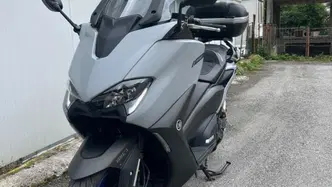 Yamaha T-Max 560 (2020 - 21) usata