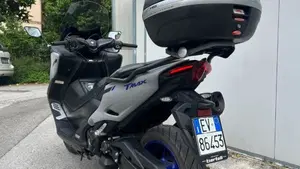 Yamaha T-Max 560 (2020 - 21)  (2)