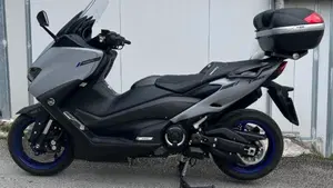 Yamaha T-Max 560 (2020 - 21)  (3)
