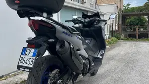 Yamaha T-Max 560 (2020 - 21)  (5)