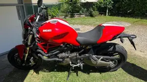 Ducati Monster 821 Stripe ABS (2015 - 17)  (2)