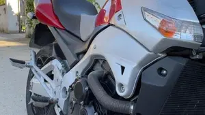 Suzuki GSR 600 (2006 - 11)  (3)