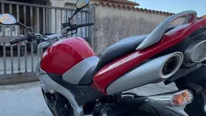 Suzuki GSR 600 (2006 - 11)  (5)