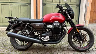 Moto Guzzi V7 III Stone (2017 - 20) usata
