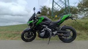 Kawasaki Z 900 (2017 - 18)  (3)