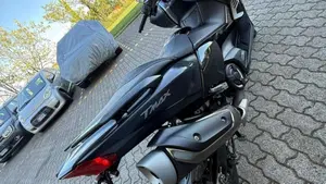 Yamaha T-Max 530 (2017 - 19)  (5)