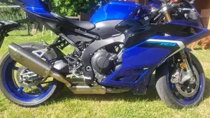 Yamaha YZF R9 (2025 - 26)  (8)