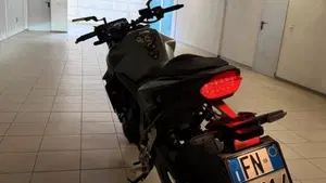 Honda CB 750 Hornet (2023 - 24)  (3)