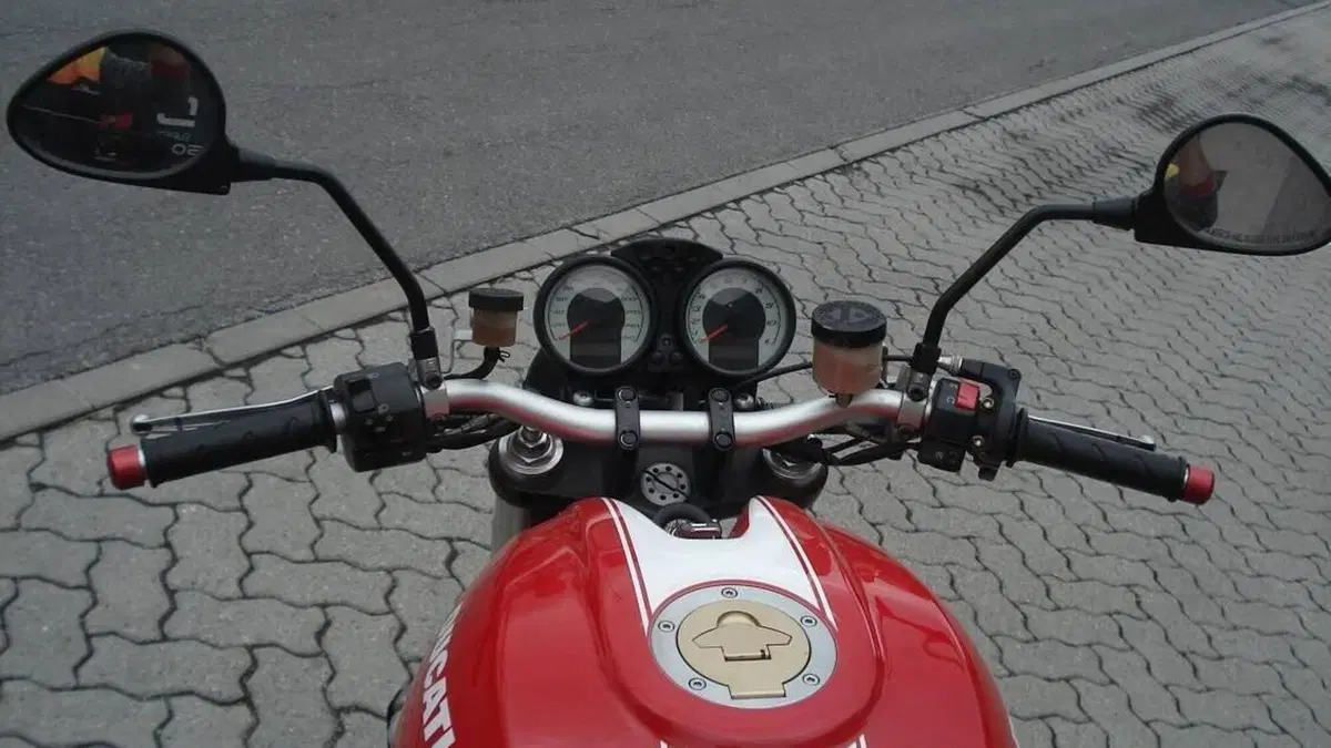 Ducati Monster S4R Testastretta  (4)