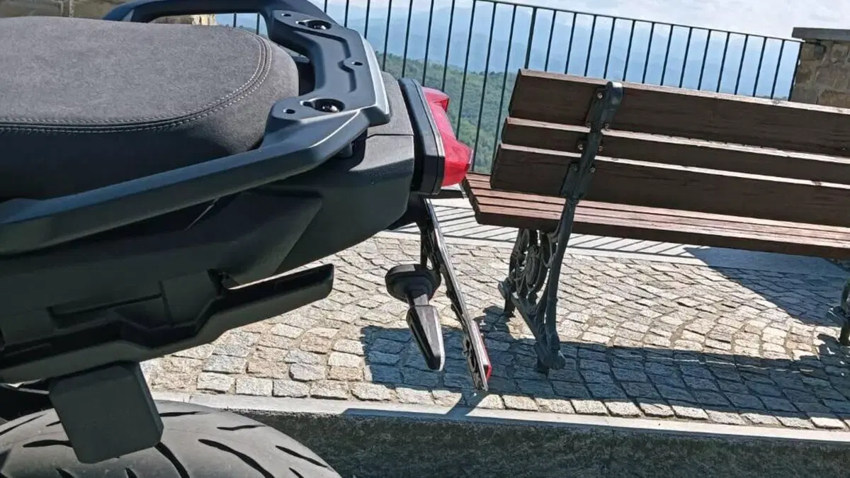 Yamaha Tracer 9 GT (2025 - 26)  (10)