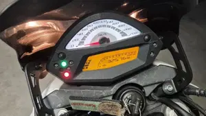 Kawasaki ER-6N (2009 - 11)  (3)