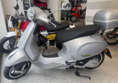 Vespa Primavera 150 Tech (2024 - 25) - Annuncio 10007901