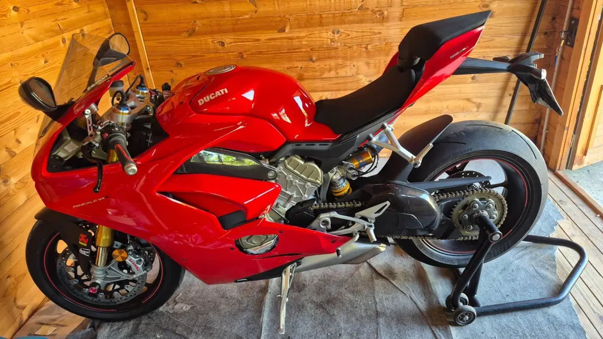 Ducati Panigale V4 S 1100 (2018 - 19) 