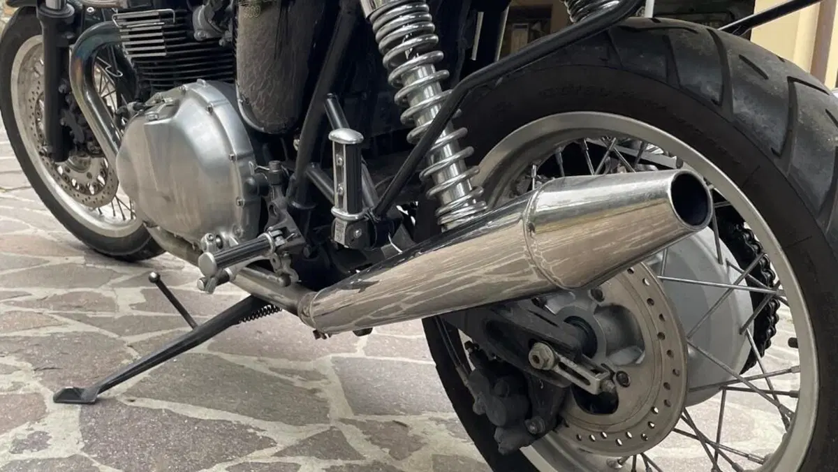 Triumph Thruxton 900 (2004 - 15)  (3)