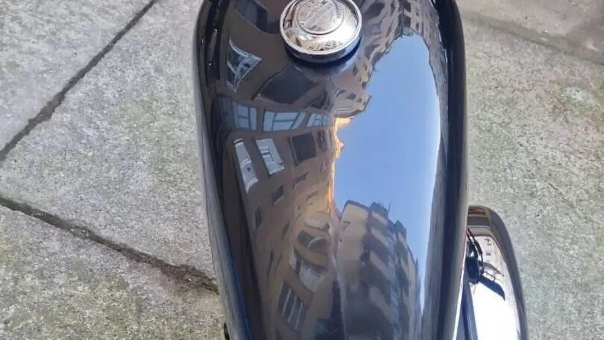 Harley-Davidson 883 (2006 - 07) - XL  (5)