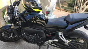 Yamaha FZ1 (2006 - 16)  (8)