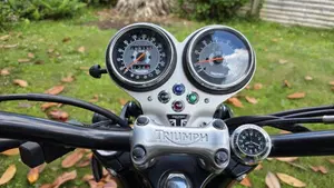 Triumph Bonneville (2007 - 16)  (4)
