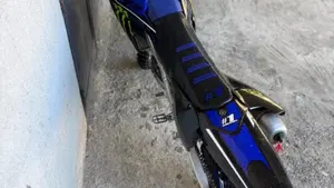 Yamaha YZ 450 F Monster Energy (2022)  (4)