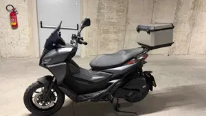 Aprilia SR GT 200 (2025 - 26)  (3)