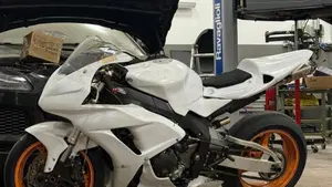 Honda CBR 1000 RR Fireblade (2006 - 07) 