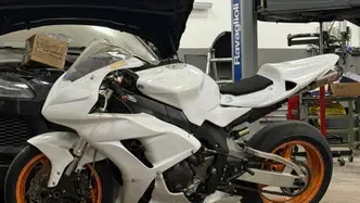 Honda CBR 1000 RR Fireblade (2006 - 07) usata