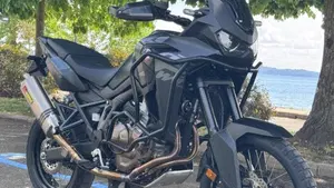 Honda Africa Twin CRF 1100L (2022 - 23)  (3)