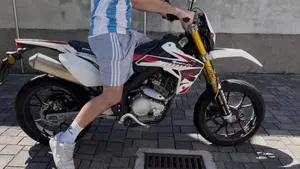 Rieju Marathon 125 Motard Pro (2017 - 20)  (2)