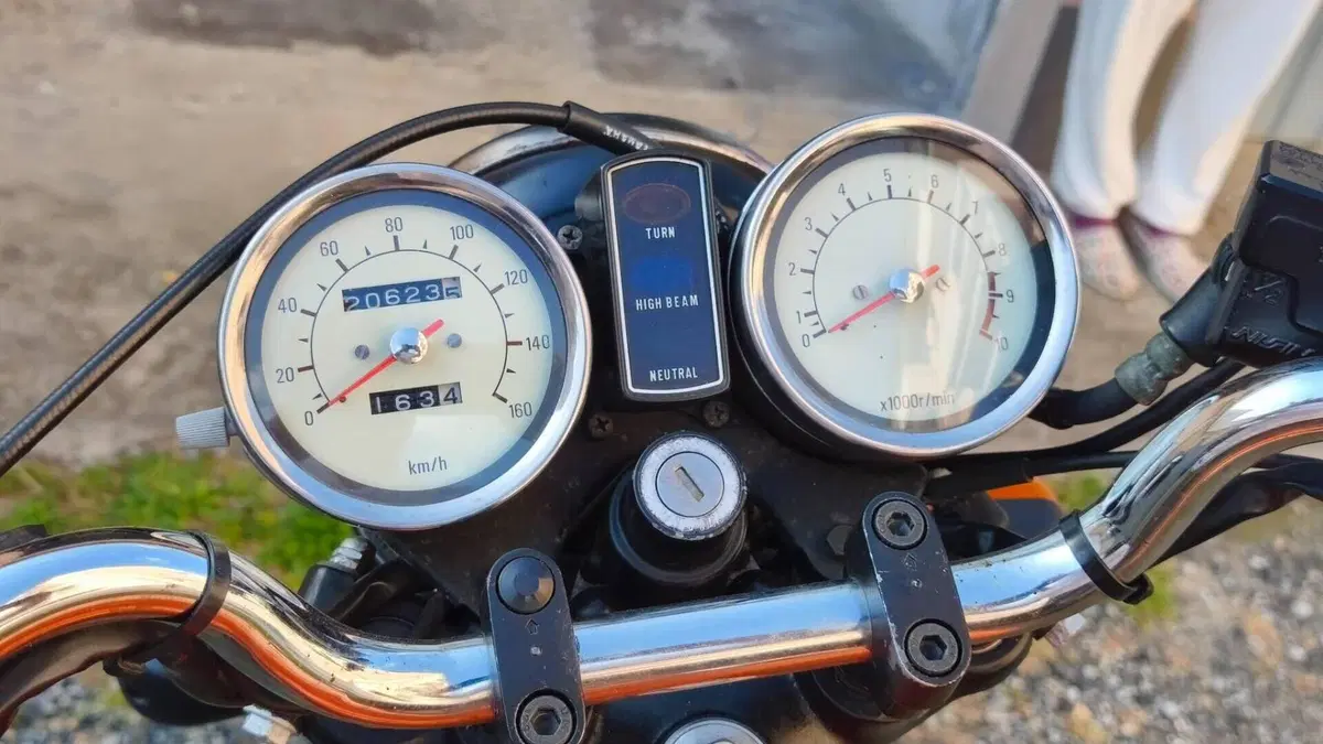 Yamaha SR 250 Classic (1997 - 98)  (2)