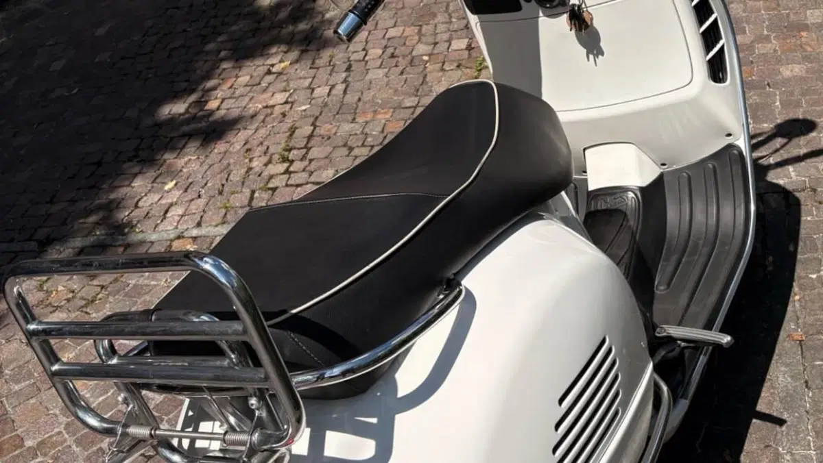 Vespa GTS 300 Super (2008 - 16)  (3)