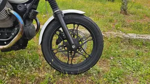 Moto Guzzi V7 Stone (2012 - 15)  (5)