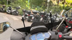 Piaggio Beverly 300 i.e. Police ABS-ASR (2017 - 20)  (6)