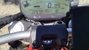 Ducati Monster 821 ABS (2014 - 17)  (7)