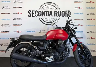 Moto Guzzi V7 III Stone (2017 - 20) - Annuncio 10008129
