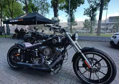 Harley-Davidson 1690 Breakout (2013 - 17) - FXSB - Annuncio 10008402