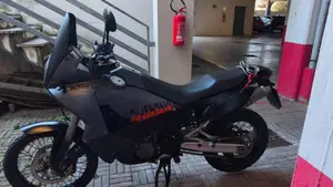 KTM 990 Adventure (2006 - 08)  (3)