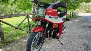 Honda   (2)