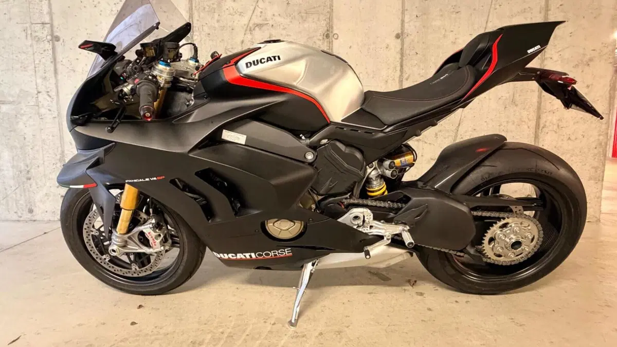 Ducati Panigale V4 1100 SP (2021) 