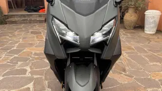 Yamaha T-Max 560 (2025 - 26) usata