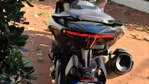Yamaha T-Max 560 (2022 - 24)  (9)