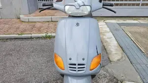 Piaggio Zip 50 Base  (7)