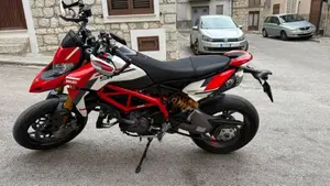 Ducati Hypermotard 950 SP (2022 - 25)  (7)