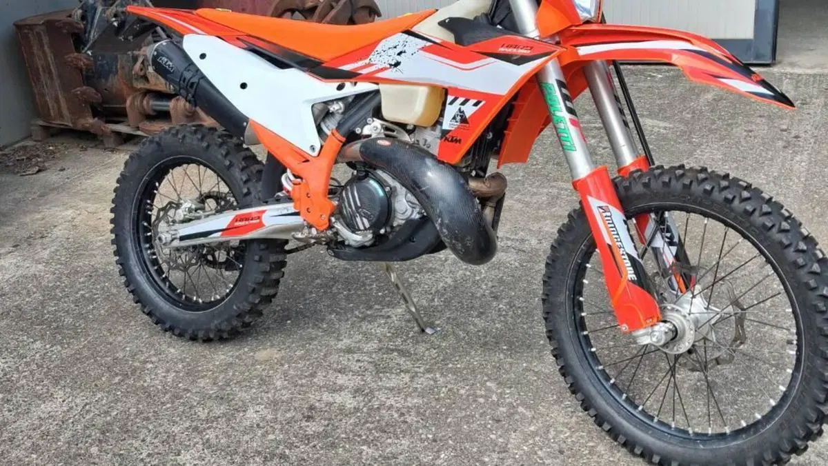 KTM 250 EXC TBI (2024)  (2)